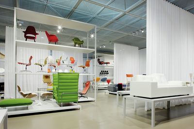 Карнизные системы , Colorama 1, Room shot "Vitra Booth"