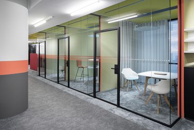 Карнизные системы , SG 6010, Colorama 1, Bene HQ, Vienna, Austria