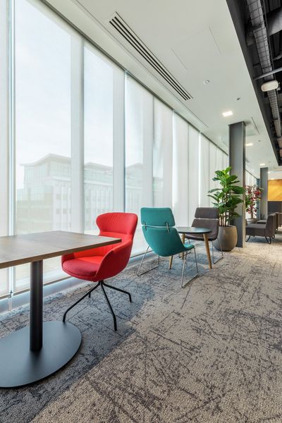 Системы рулонных штор, SG 4960, Versascreen 1-10%, Virgin Money, Glasgow, Scotland, United Kingdom