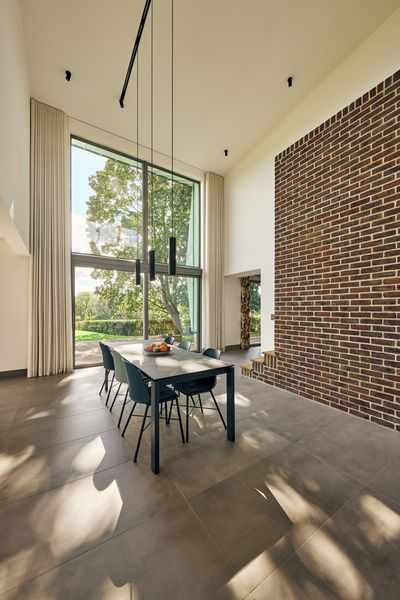 Elektrozug-Systeme, SG 5600, Colorama 1 Multicolour, Copper Bottom, Oxford, United Kingdom