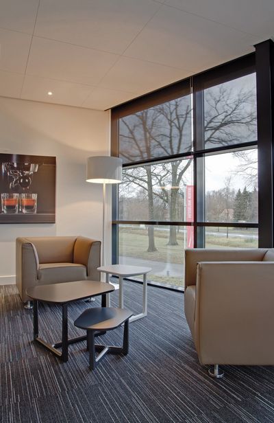 Rollo-Systeme, SG 4910, Multiscreen 1-10%, Room shot "Hesslink Coffee", Winterswijk, Netherlands