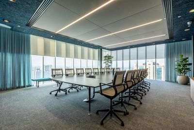 Rollo-Systeme, SG 4960, Versascreen 1-10%, Virgin Money, Glasgow, Scotland, United Kingdom