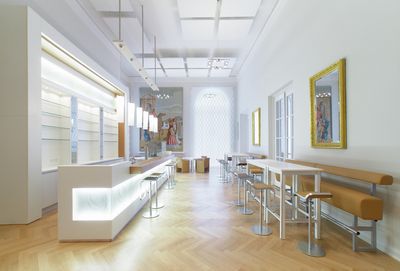 Vertikal-Lamellen, SG 2900, Colorama 2, Room shot "Koblenz Castle", Koblenz, Germany, Vertical Waves